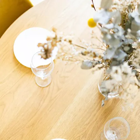 Butas Cohost I Sunny, Bright & New Apt W-balcony @ Renesanso