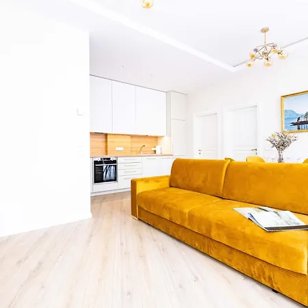 شقة Cohost I Sunny, Bright & New Apt W-balcony @ Renesanso فيلنيوس